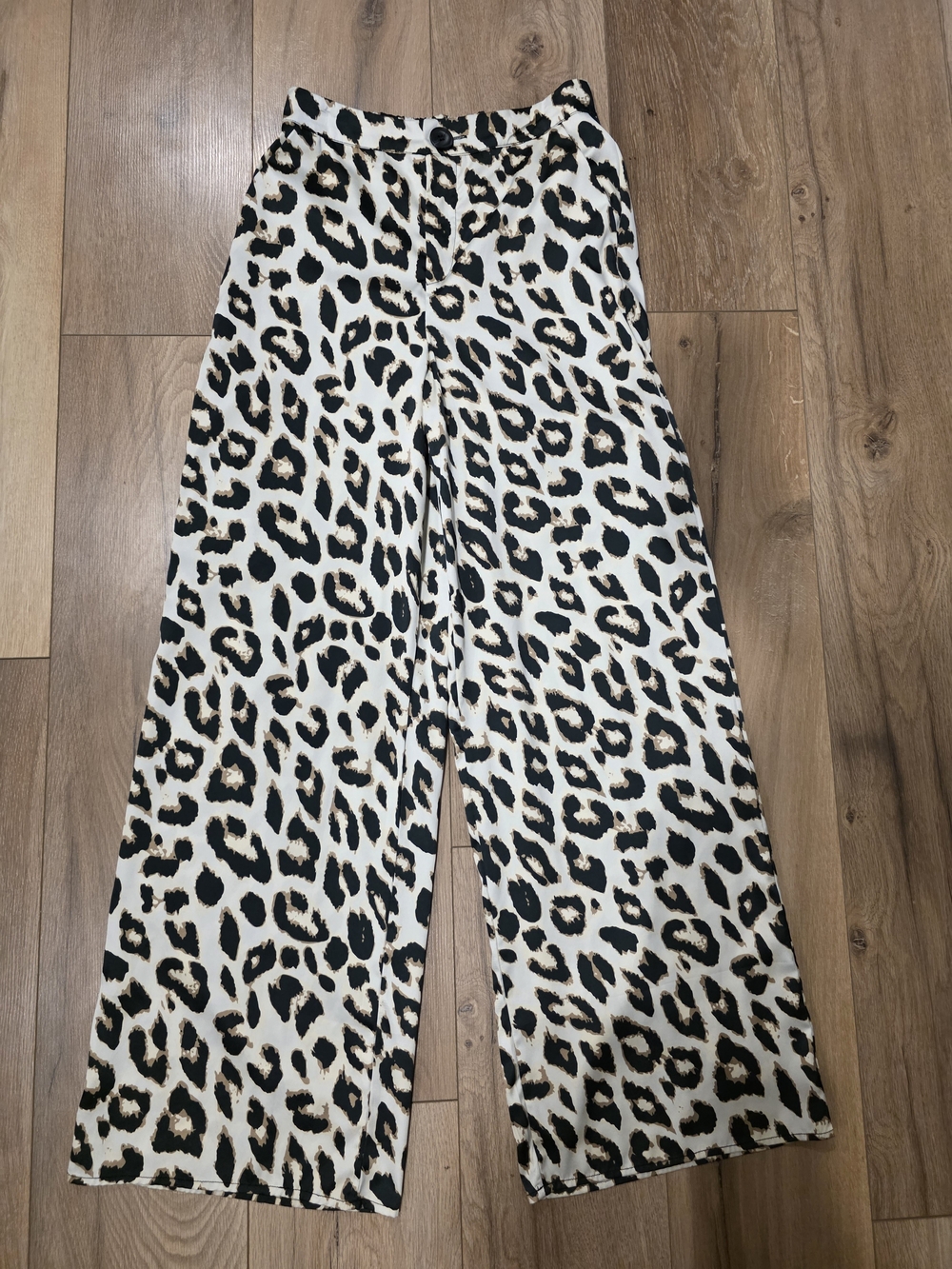 Boutique Leopard Print Wide Leg Pants